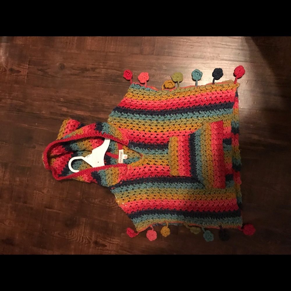 Mimi and Maggie poncho Sz 6